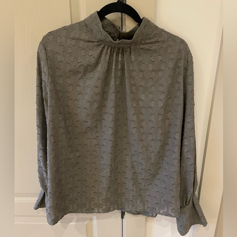H&M Trend army green dress shirt.